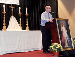 Deacon Rick Wagner shares the challenges of being “the new men of God” on Sept. 20 during the eighth Indiana Catholic Men’s Conference at the Indianapolis Marriott Downtown. (Photo by Mike Krokos)