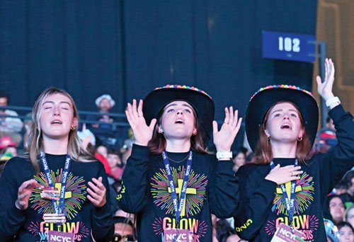 Lead image of Eucharistic Congress